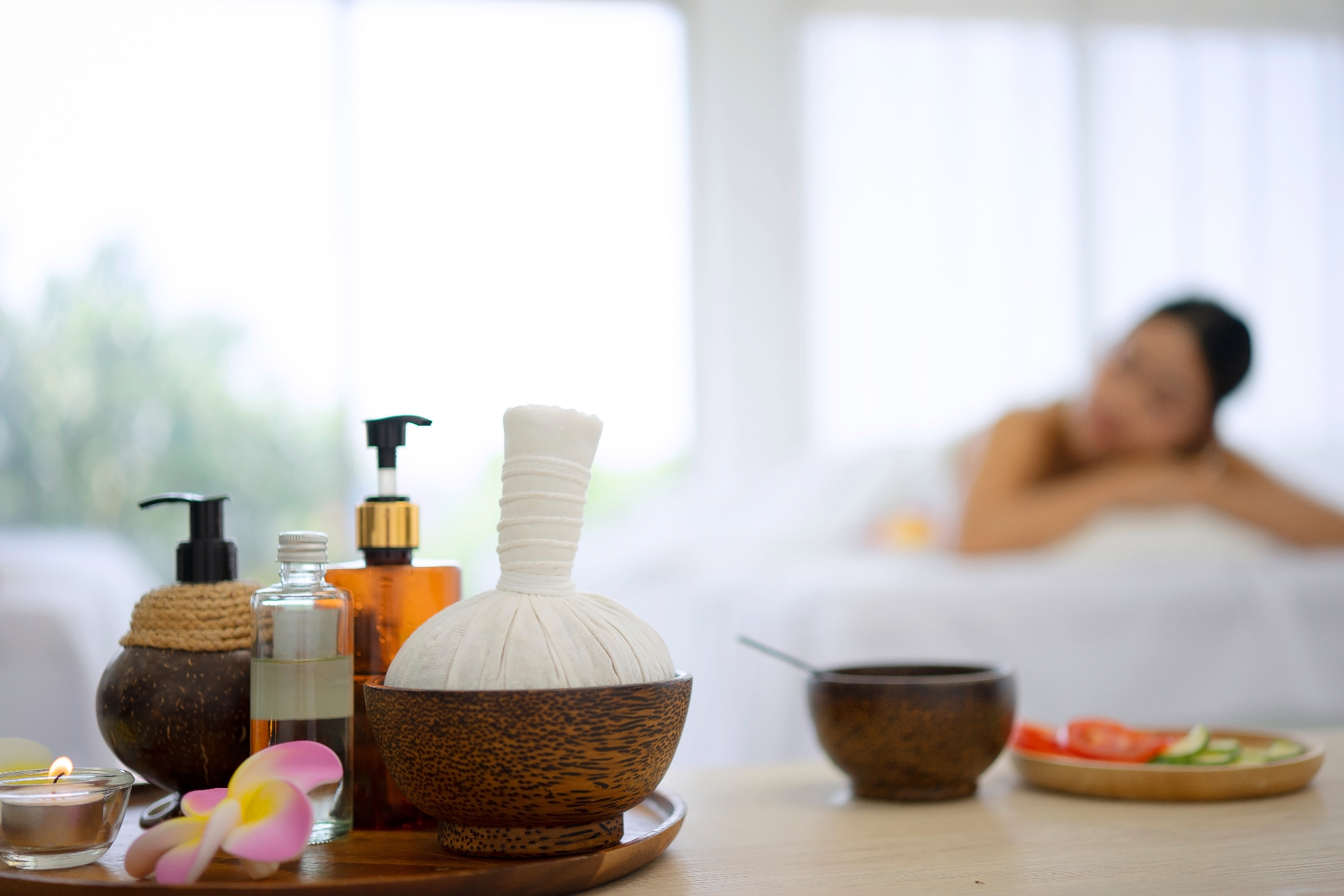 En kvinna förbered sig för spa i östermalm.